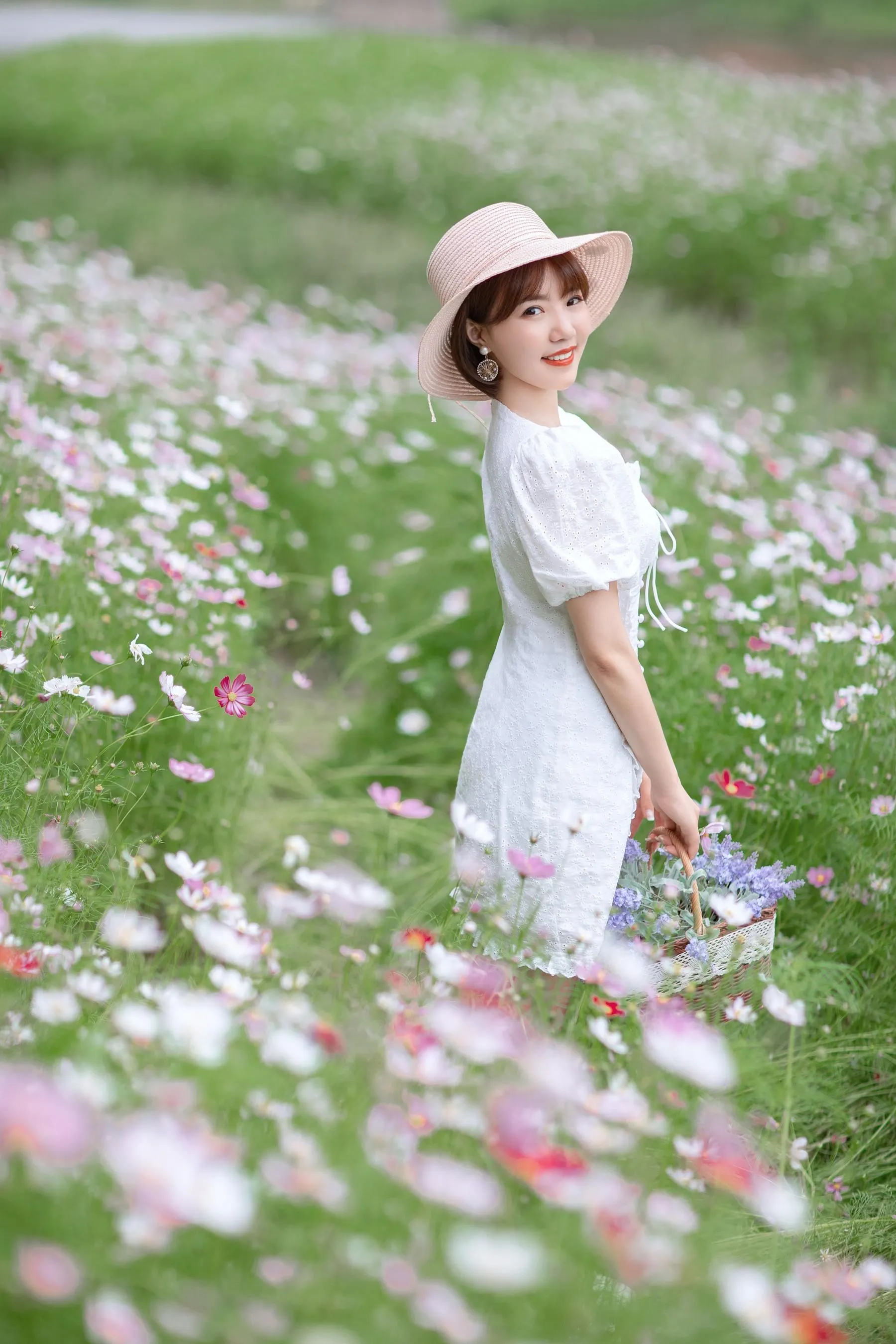 [YITUYU艺图语]2022.08.16 格桑花开 冬琴 [26P]插图1
